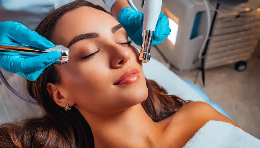 Hydrafacial-skin-treatment-for-anti-aging-and-rejuvenation-of-the-skin